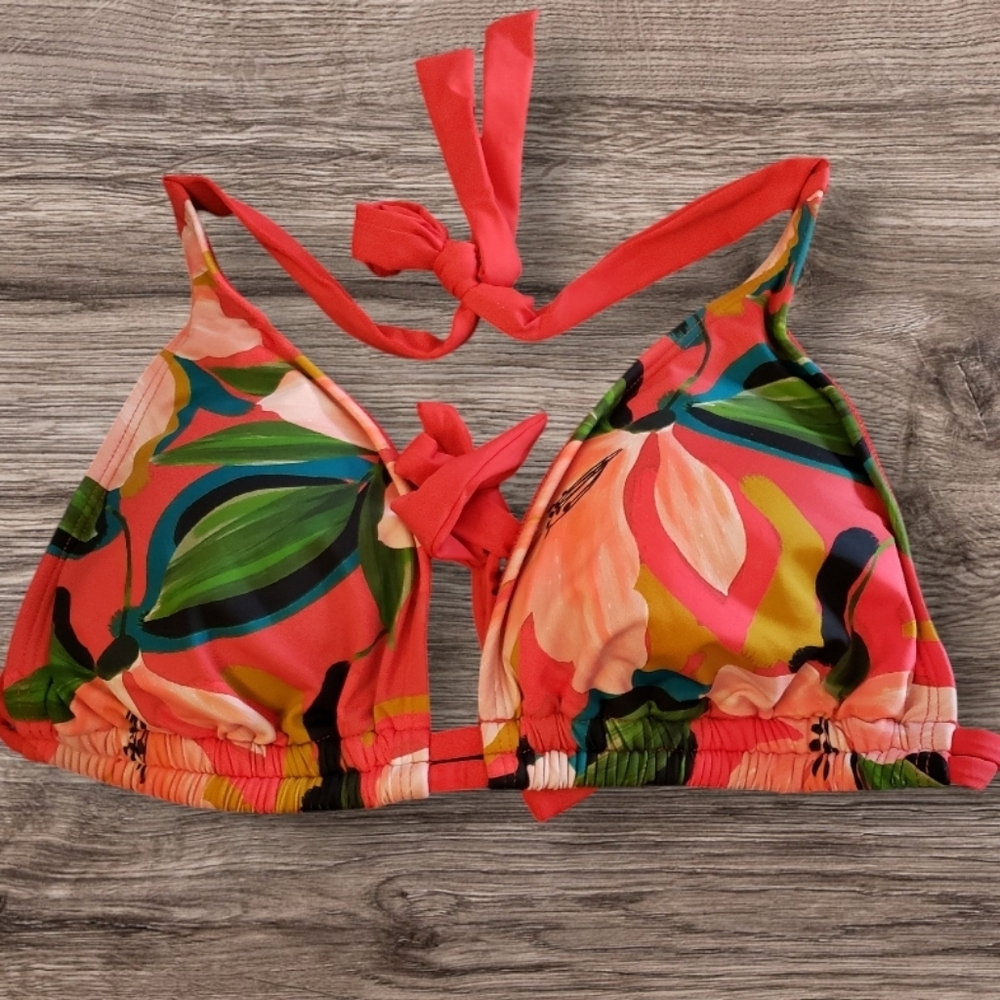 SKYE Break of Day Celeste Triangle Bikini Top in Ruby Tropical Size Large